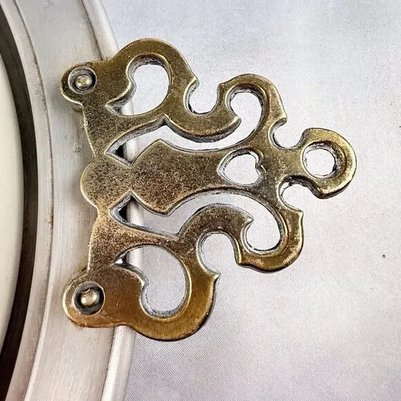 Pfaltzgraff Yorktowne 4 Piece Serving Dishes w/Metal Handled Tray & Wood Block - Picture 9 of 12